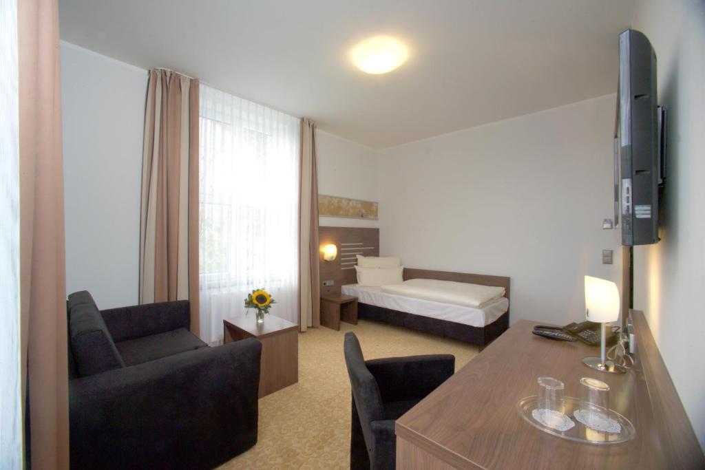 Hotel Bruehlerhoehe Erfurt Bilik gambar