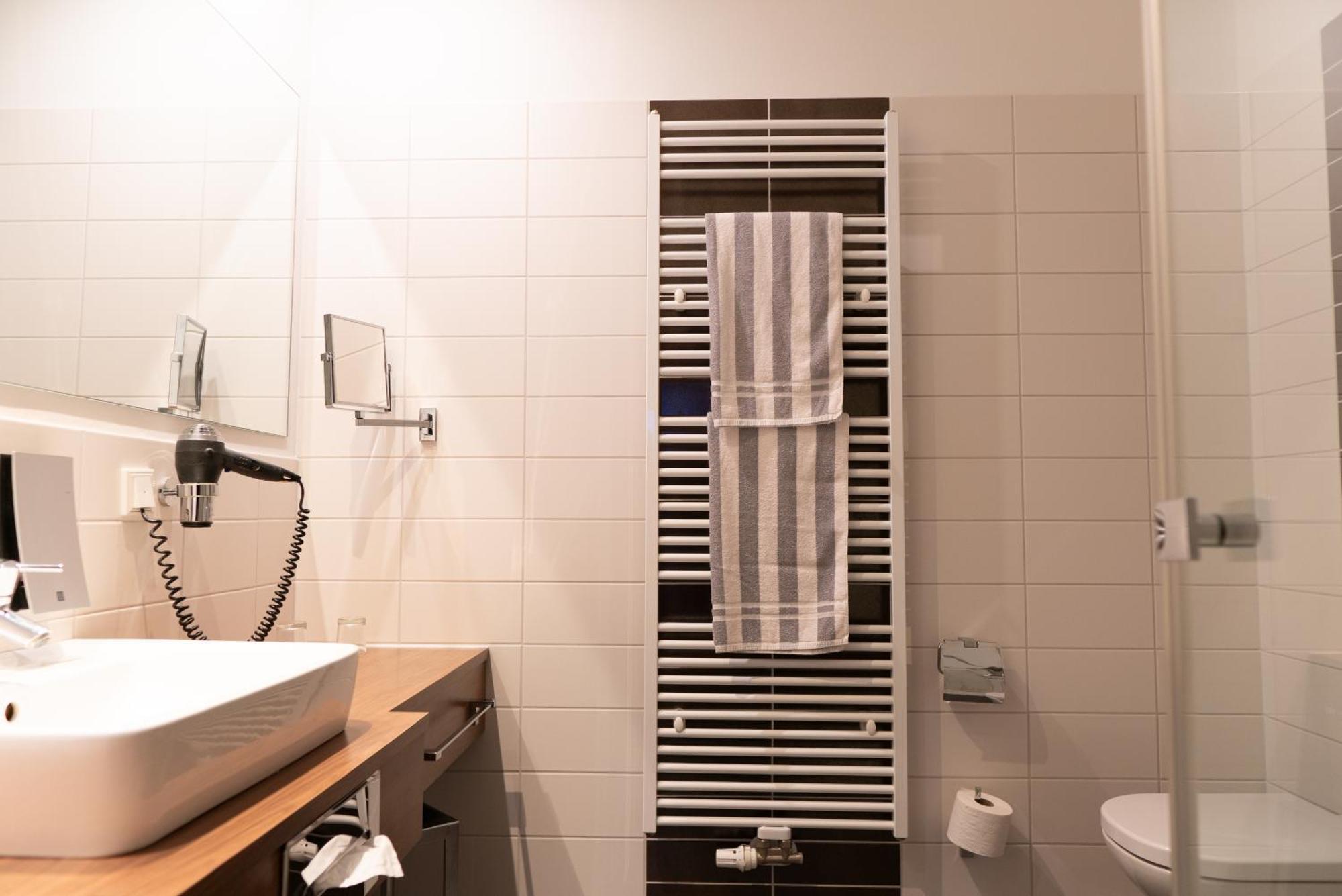 Hotel Bruehlerhoehe Erfurt Luaran gambar