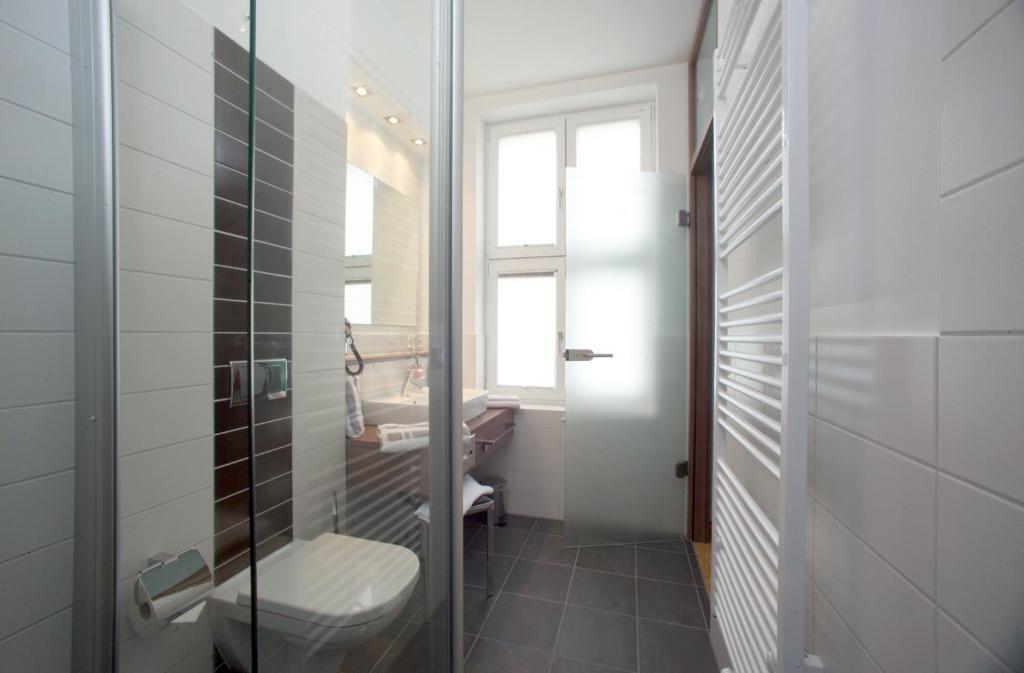 Hotel Bruehlerhoehe Erfurt Bilik gambar